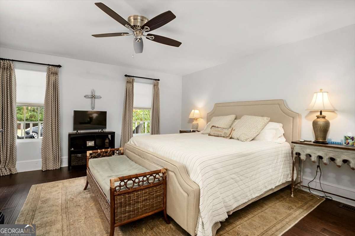 1011 H D Atha Road Property Photo 12