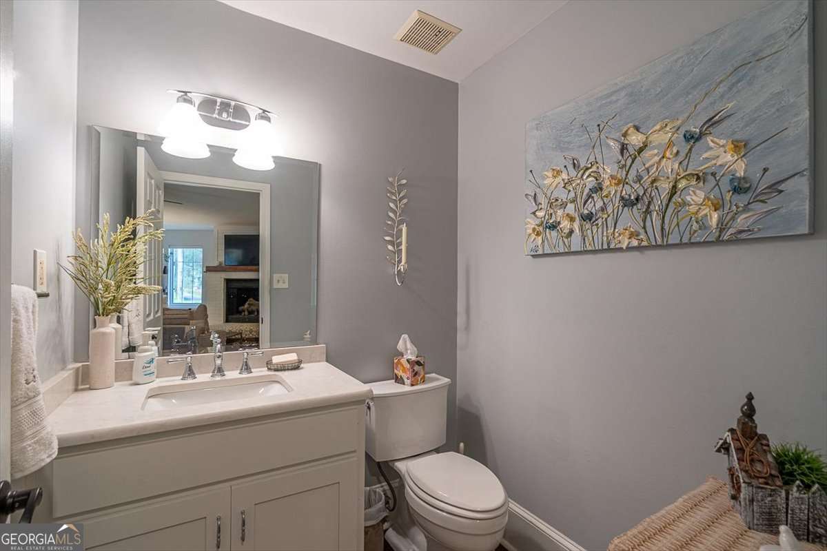 1011 H D Atha Road Property Photo 15