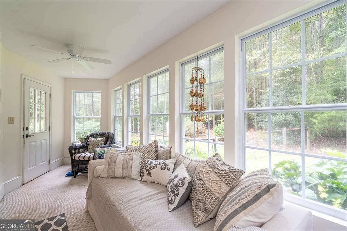 1011 H D Atha Road Property Photo 16