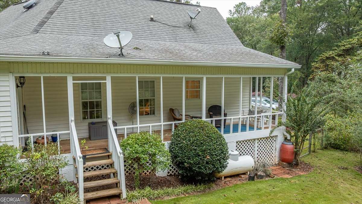 1011 H D Atha Road Property Photo 19