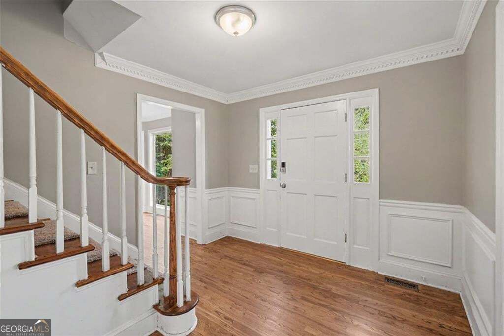 5796 Brookstone View Property Photo 7