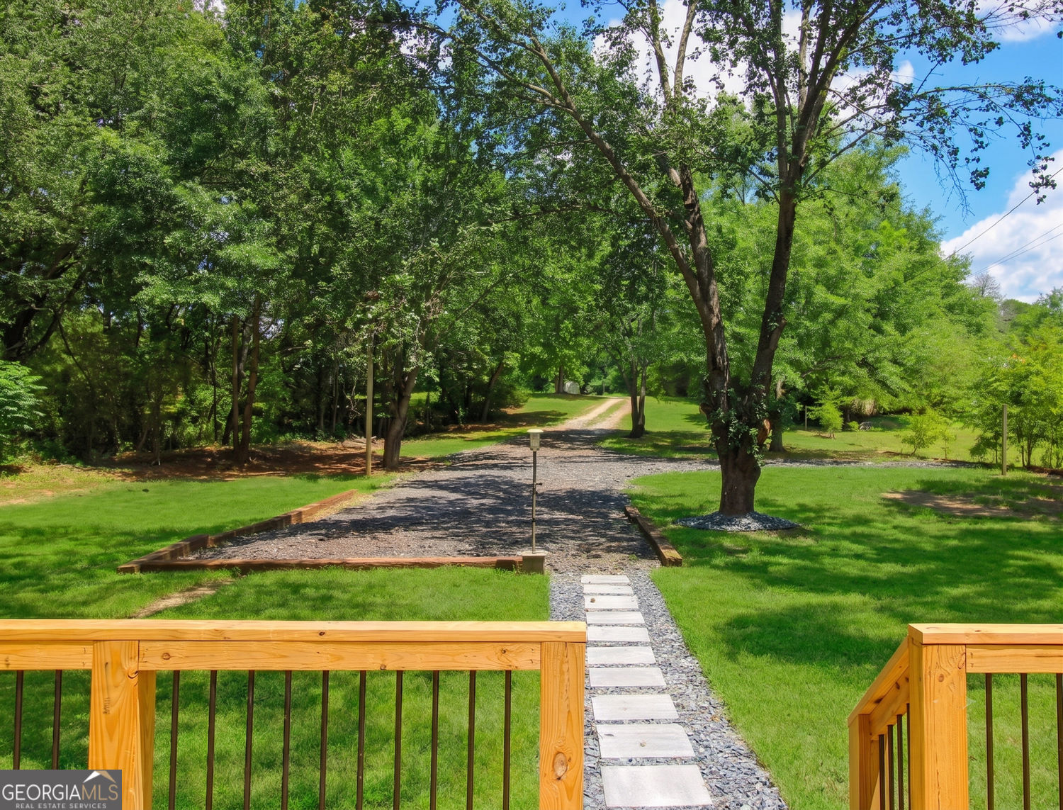 254 Windy Lane Property Photo 5