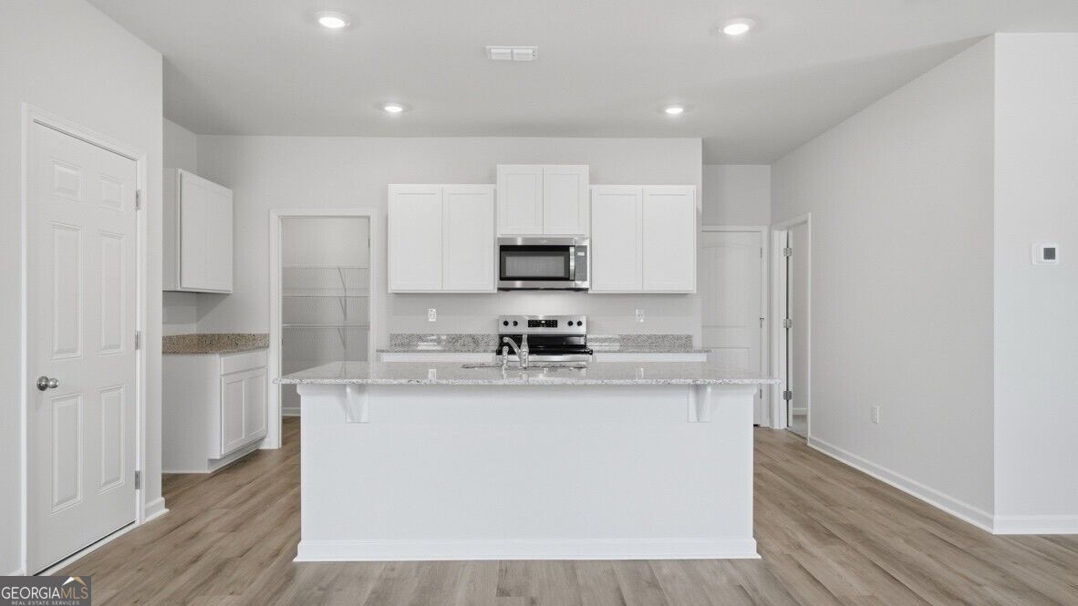 87 Babcock Drive Ne Property Photo 6