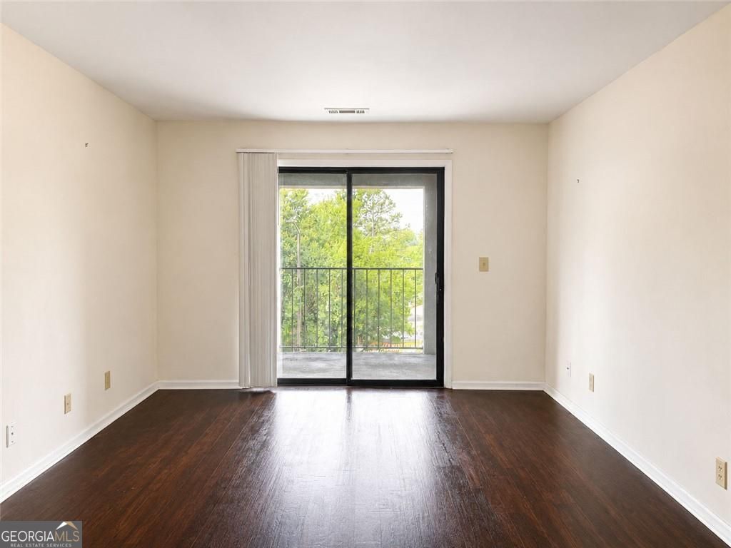 2657 Lenox Road Ne Bldg 90 Property Photo 2
