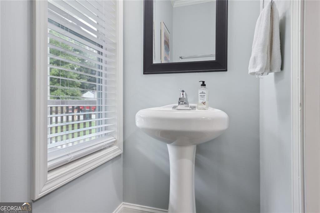 257 Birch Street Property Photo 6