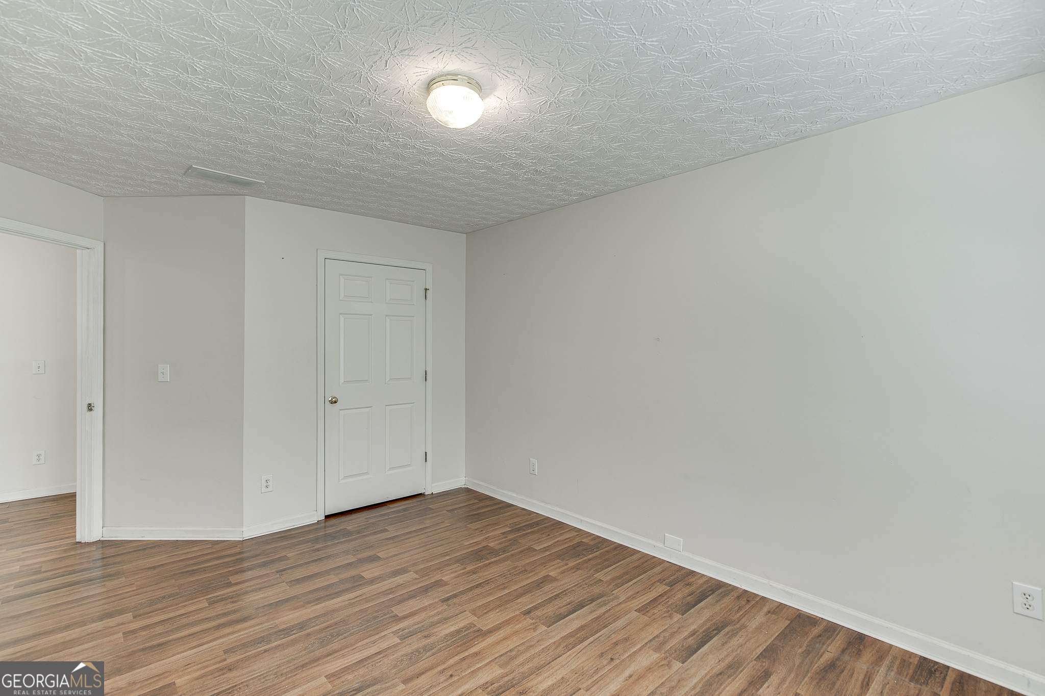 2054 Pierce Way Property Photo 25