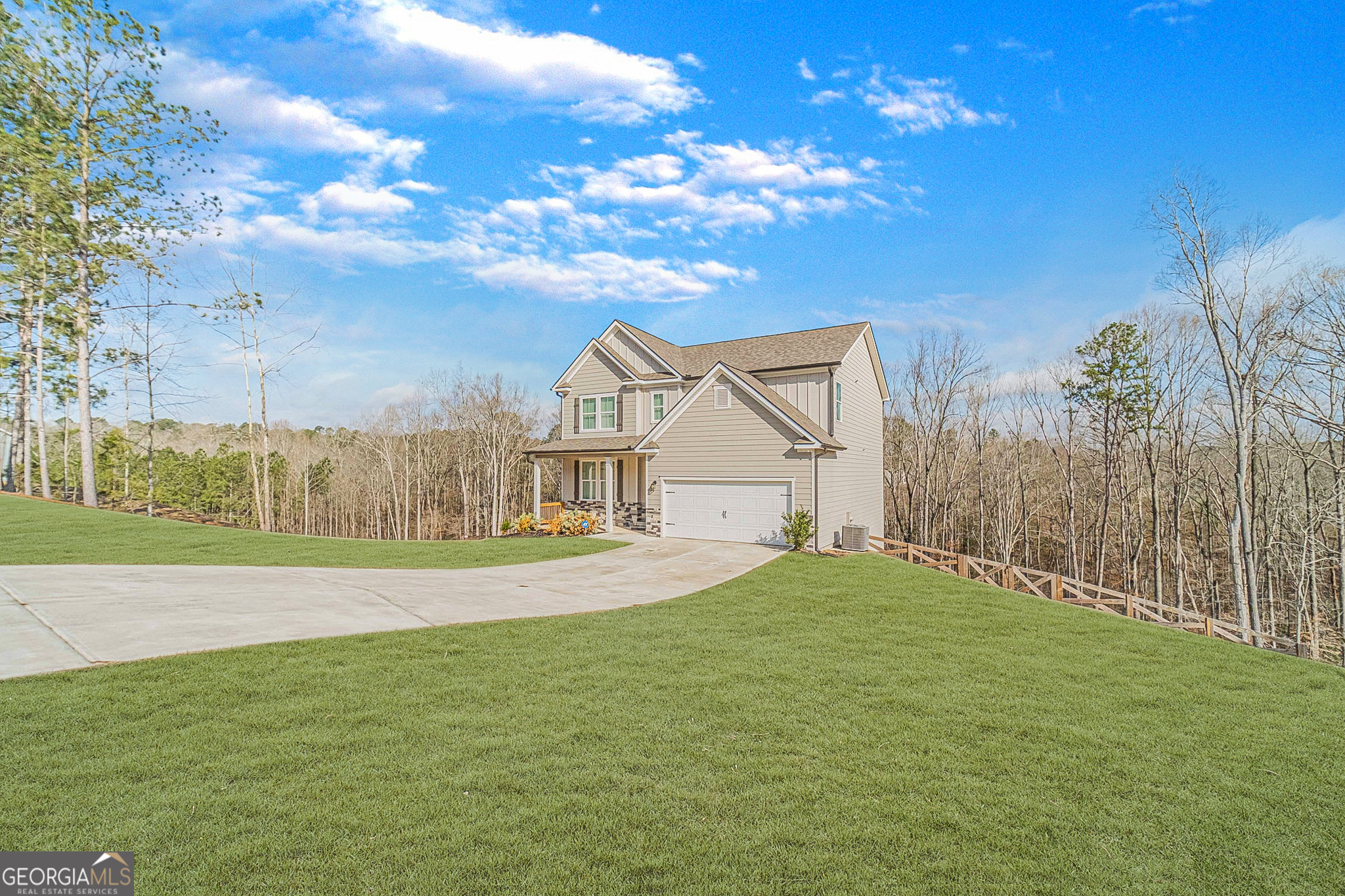 1548 Ridgewood Court Property Photo 2