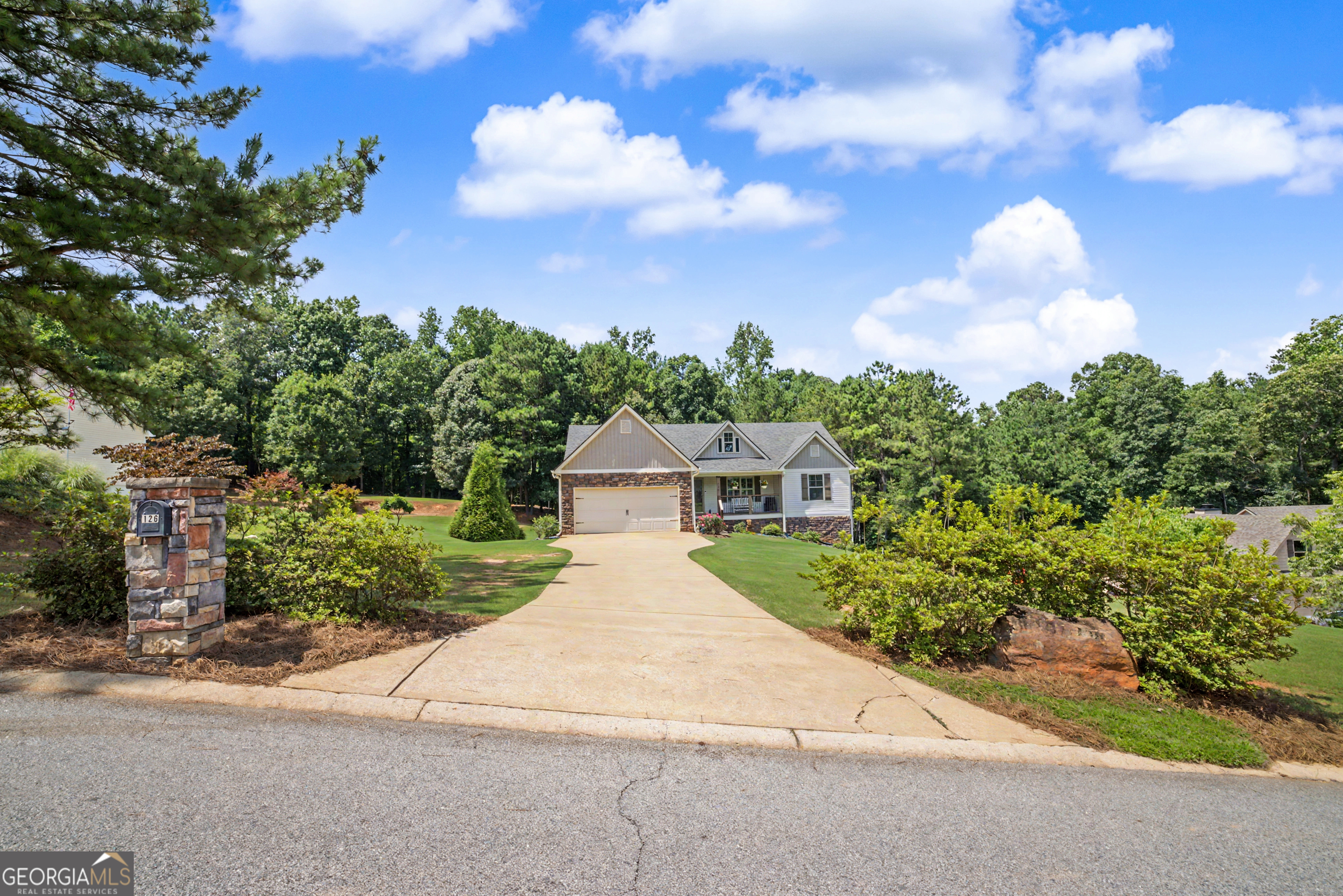 126 Copper Creek Drive Property Photo 4