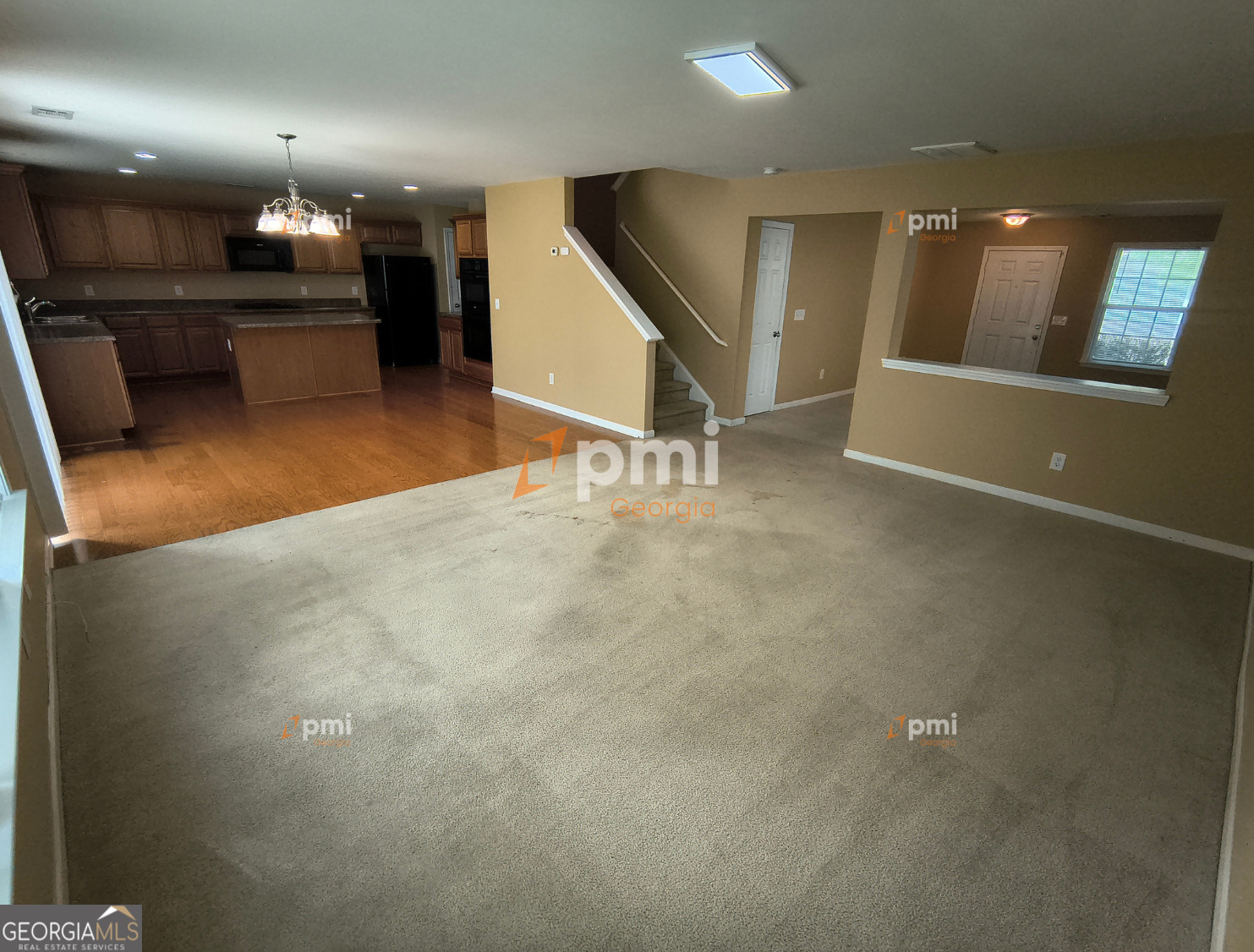 350 Fairmont Way Property Photo 4
