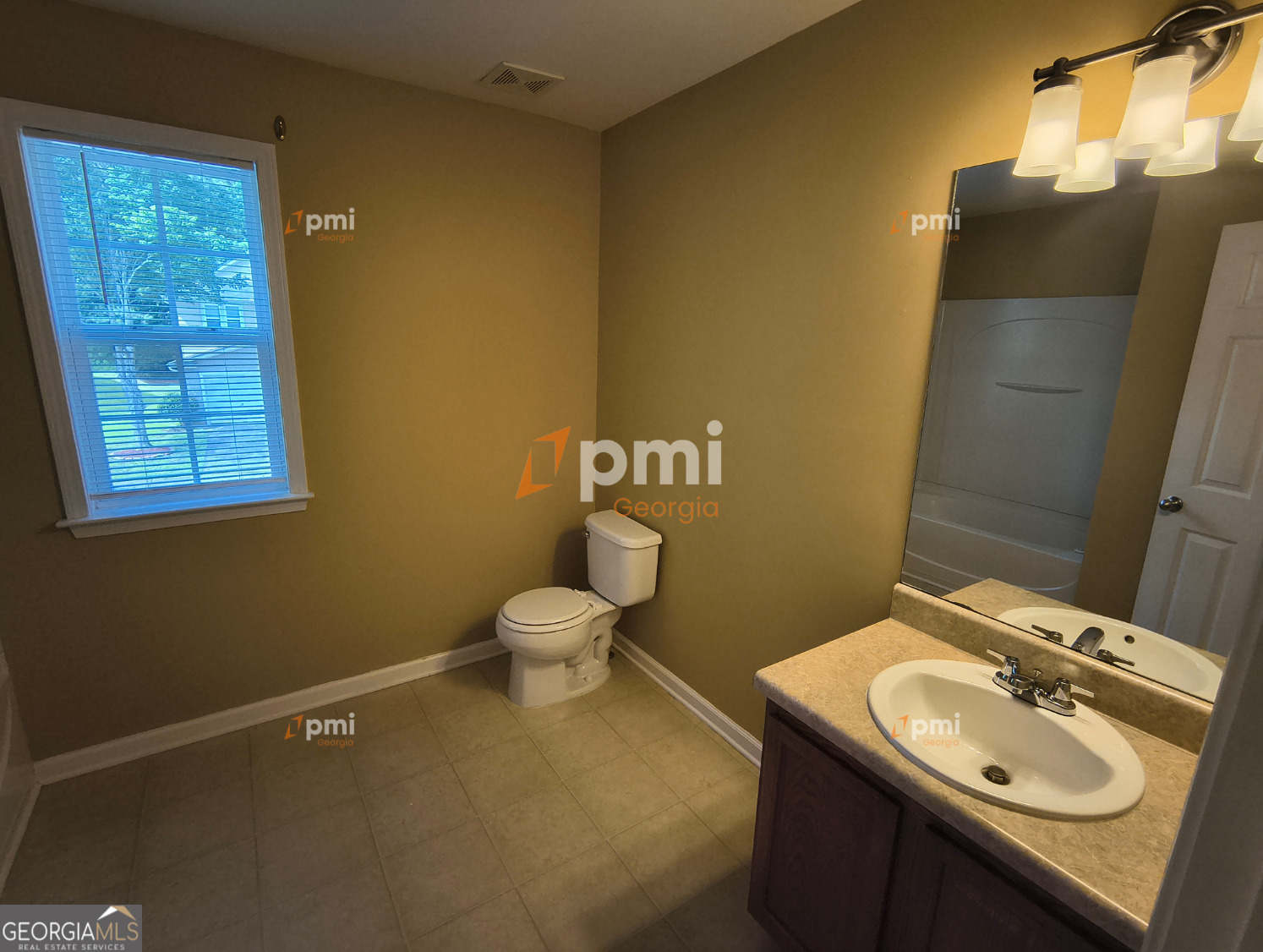 350 Fairmont Way Property Photo 12