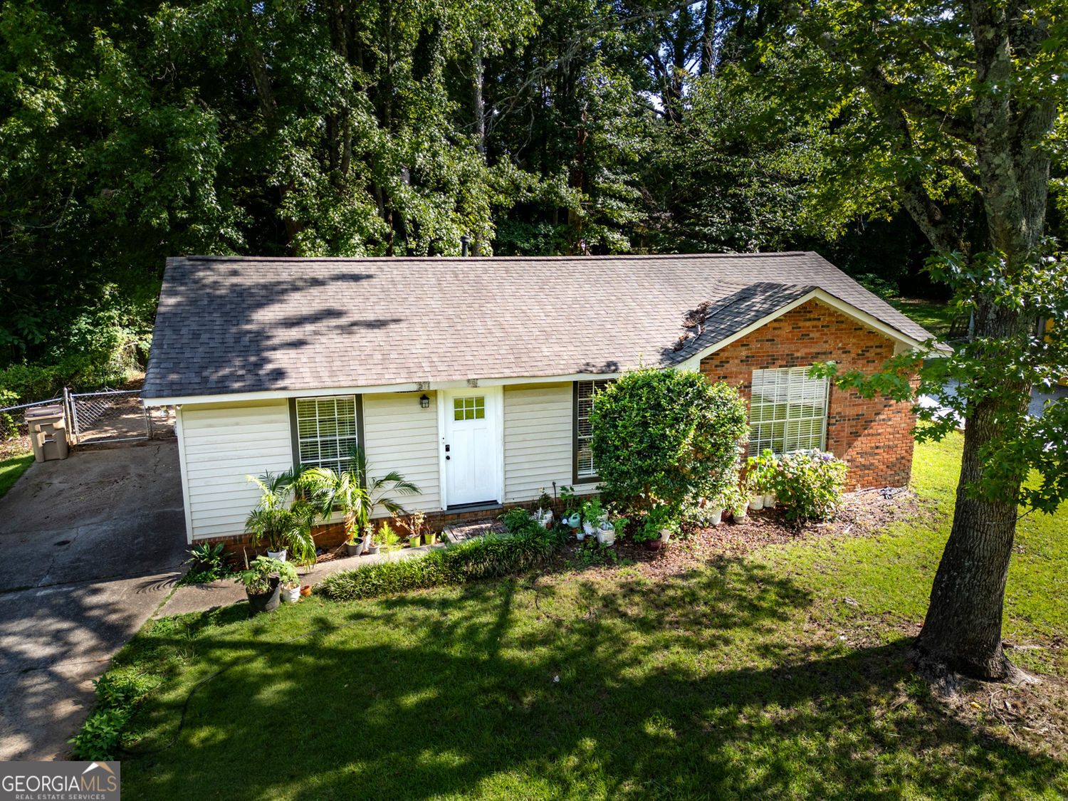 103 Sedgefield Drive Property Photo 3