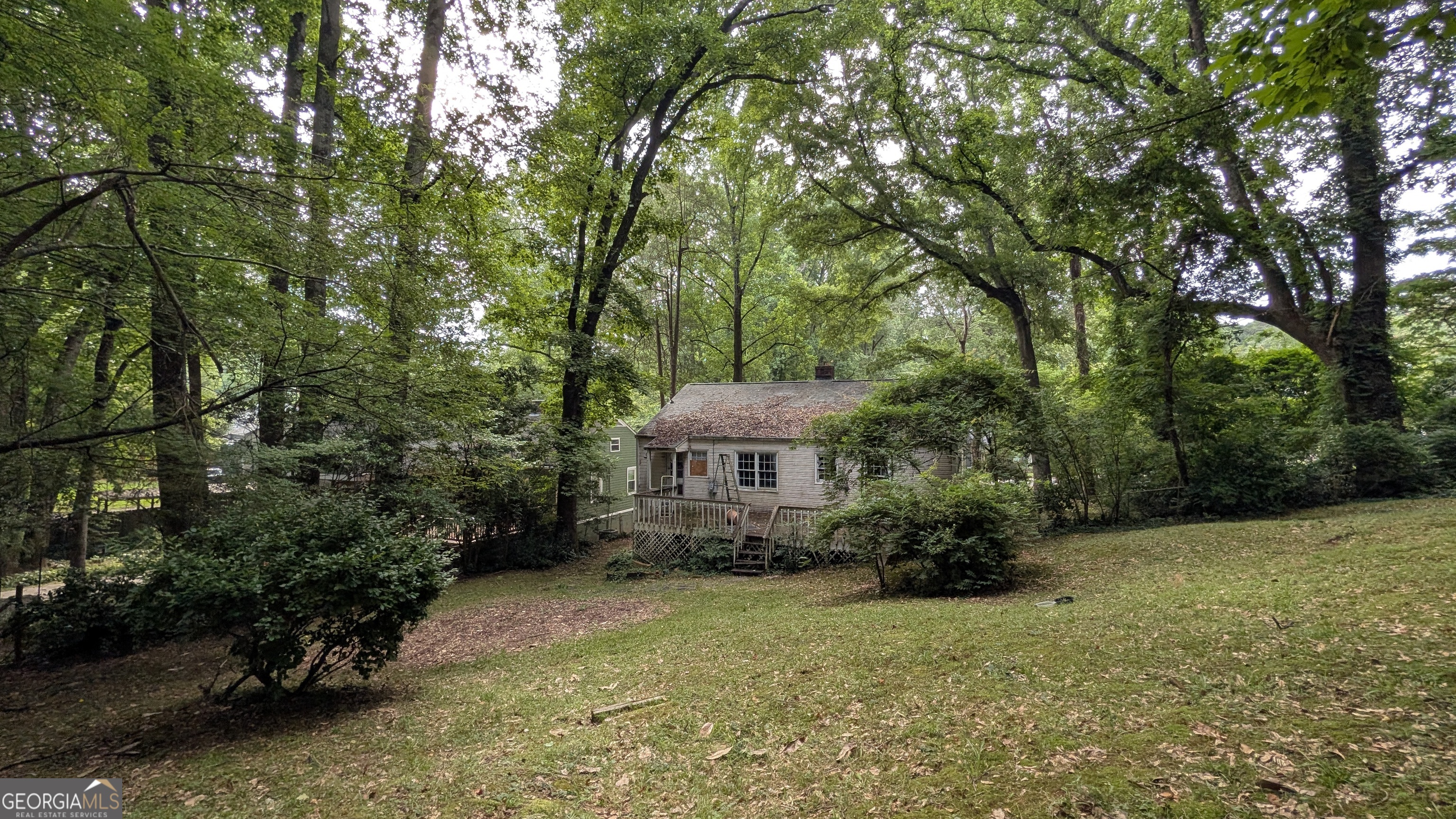 1181 Thomas Road Property Photo 4