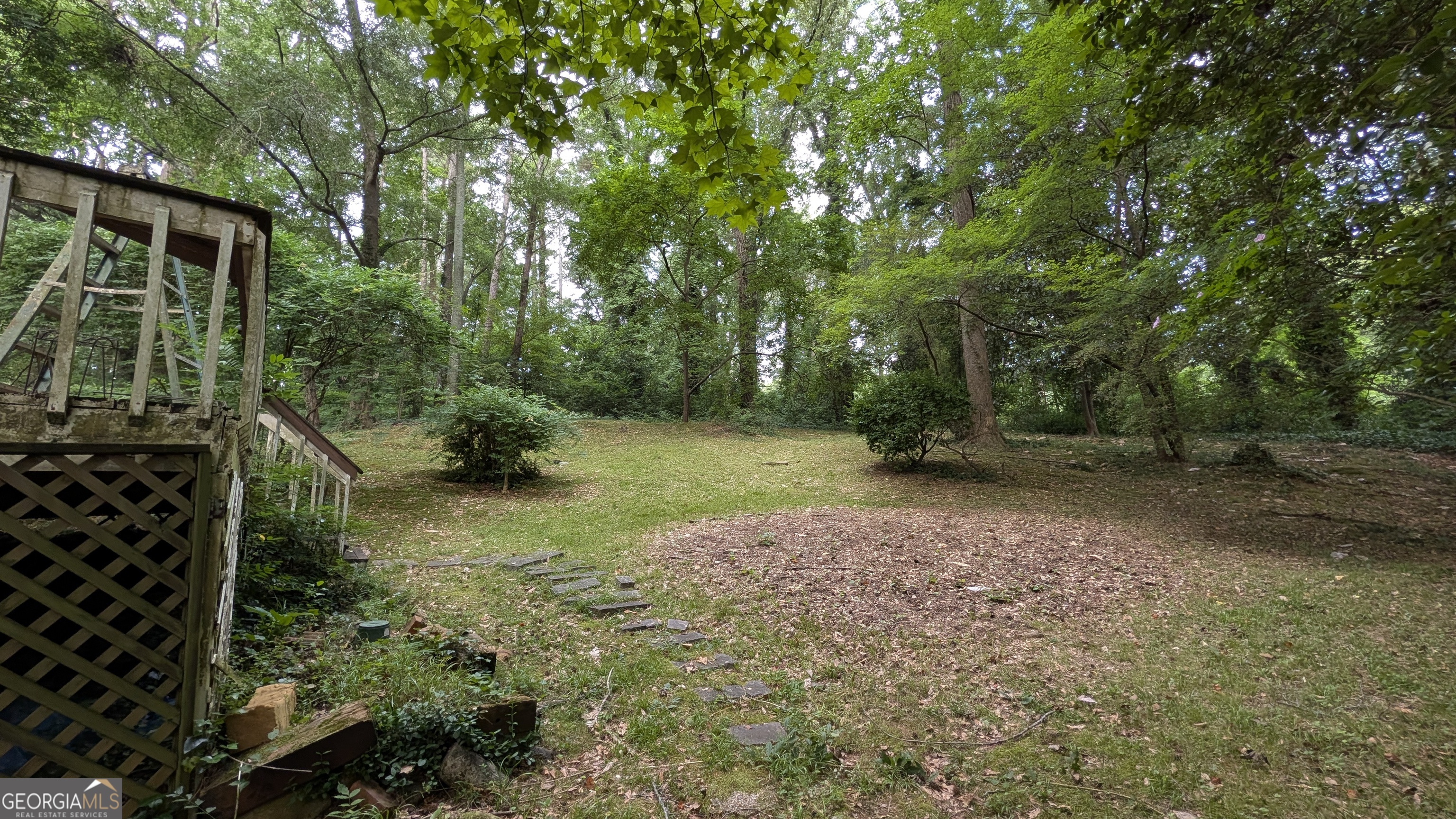 1181 Thomas Road Property Photo 5
