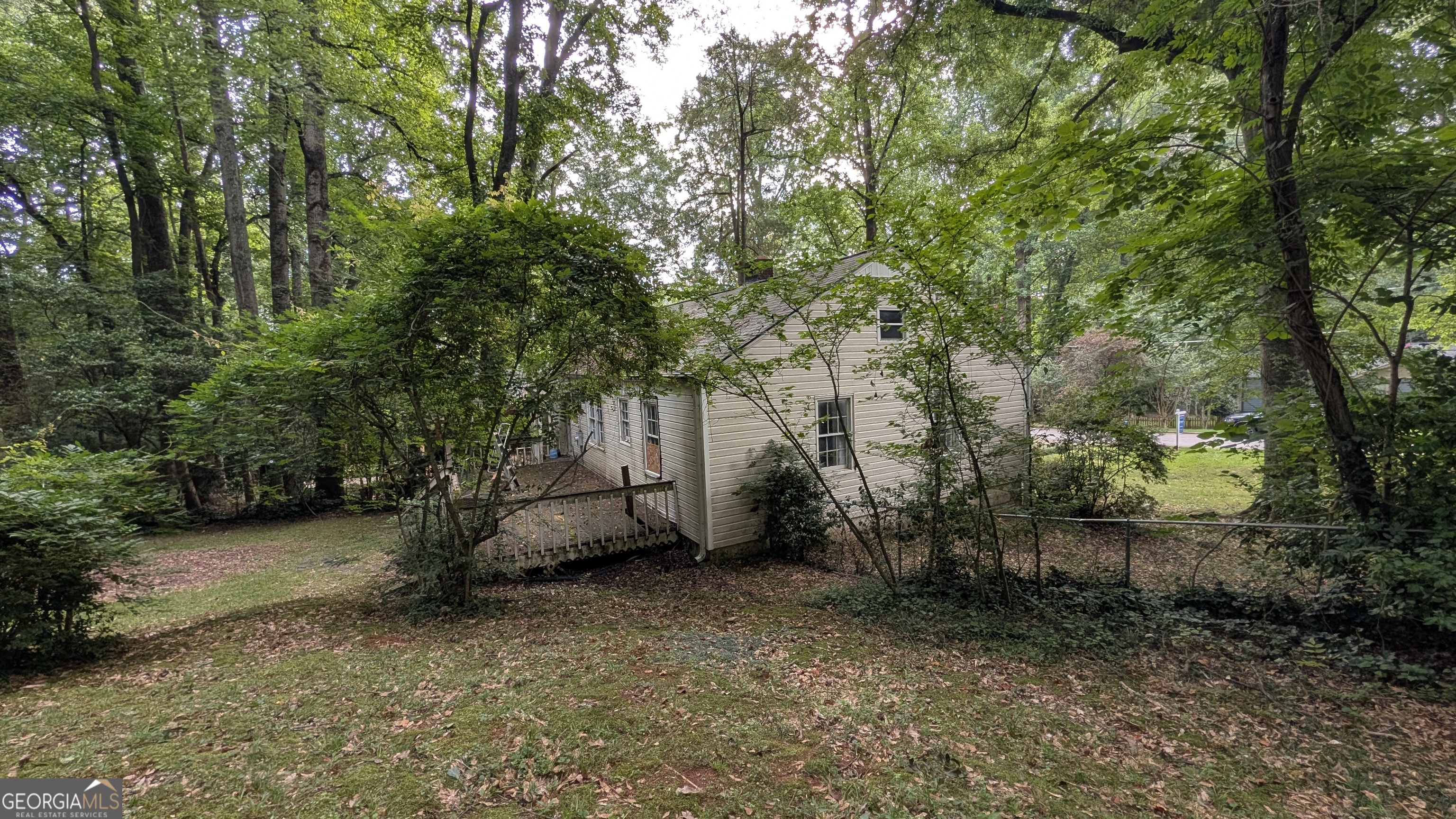 1181 Thomas Road Property Photo 6