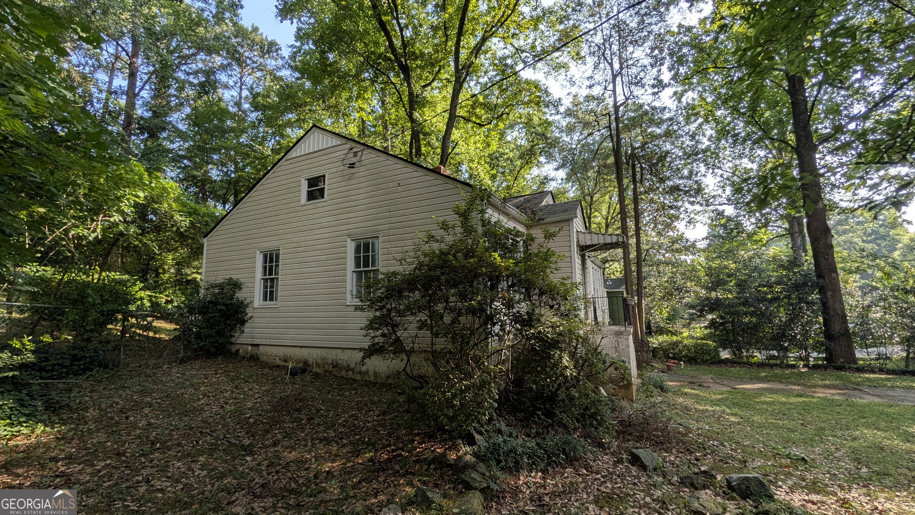 1181 Thomas Road Property Photo 8