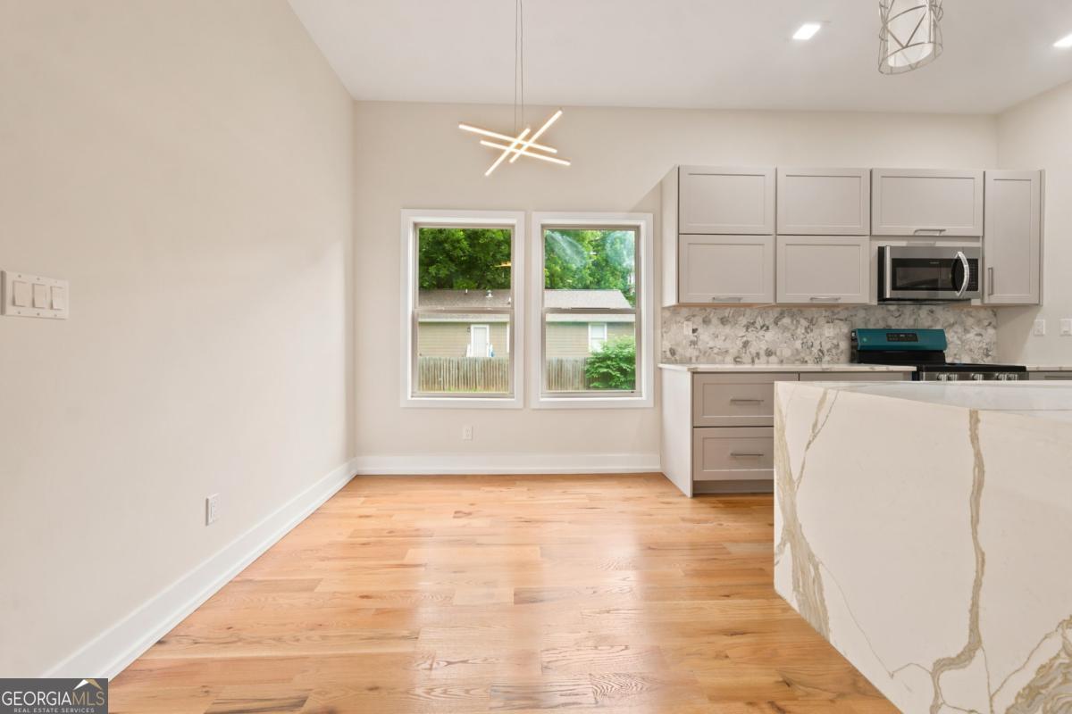1084 Hubbard Street Sw Property Photo 6