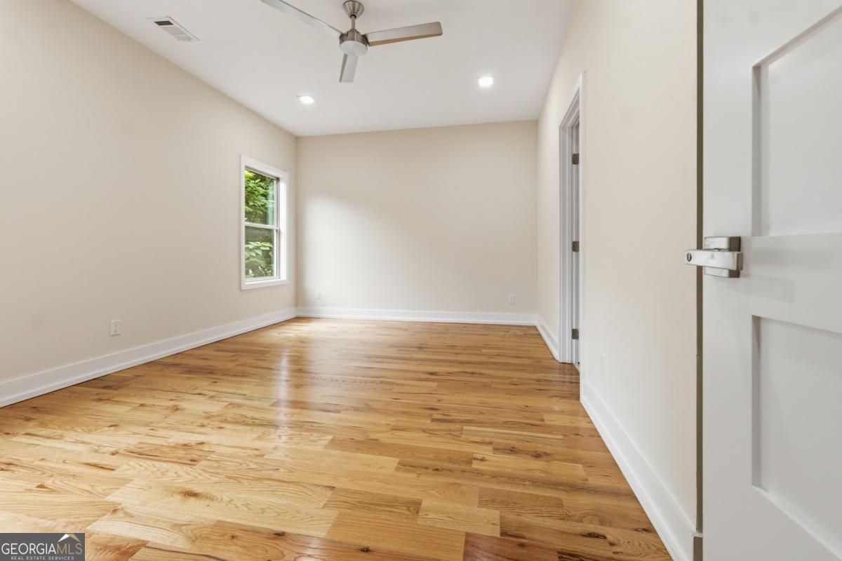 1084 Hubbard Street Sw Property Photo 17