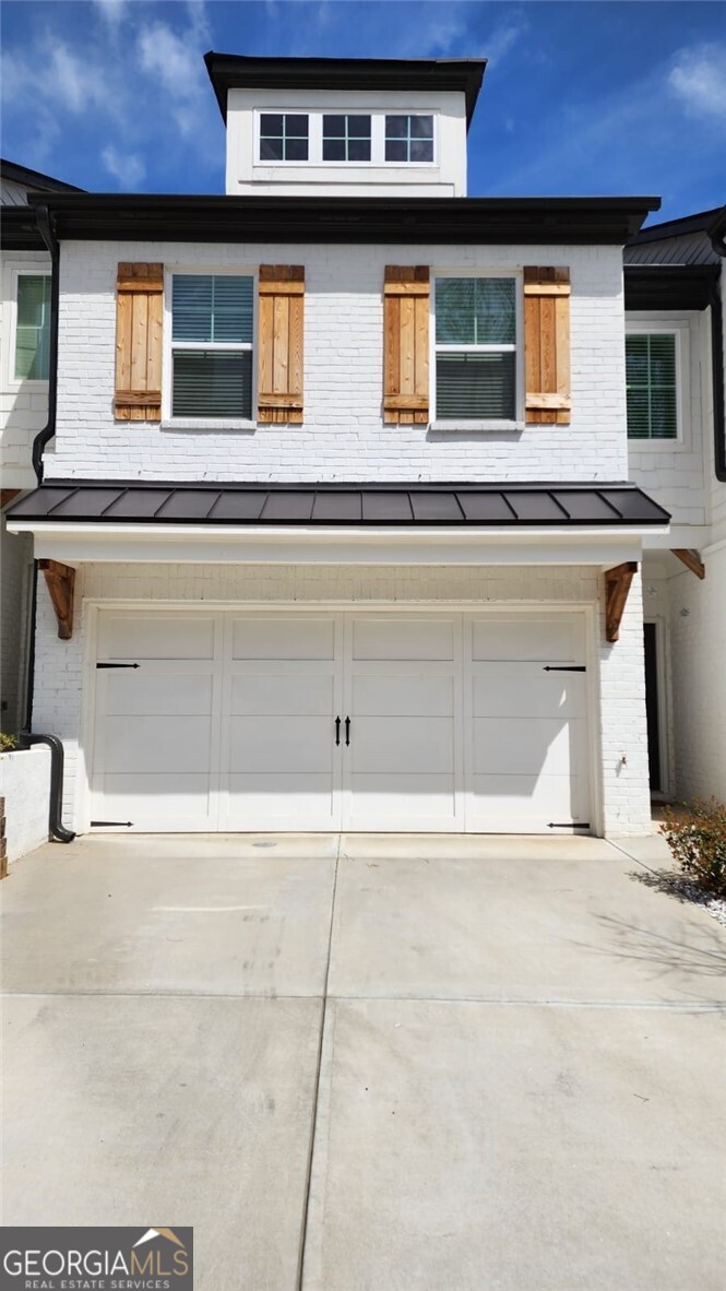 300 Auburn Valley Way Property Photo 1