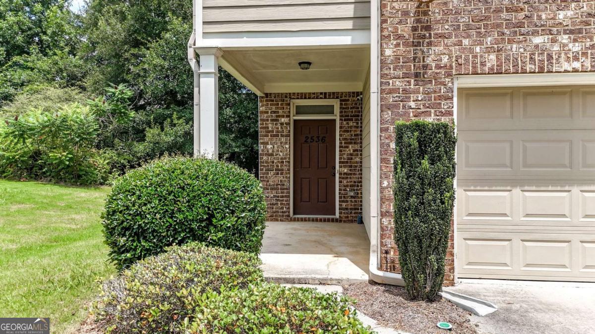 2536 Morgan Chase Drive Property Photo 3