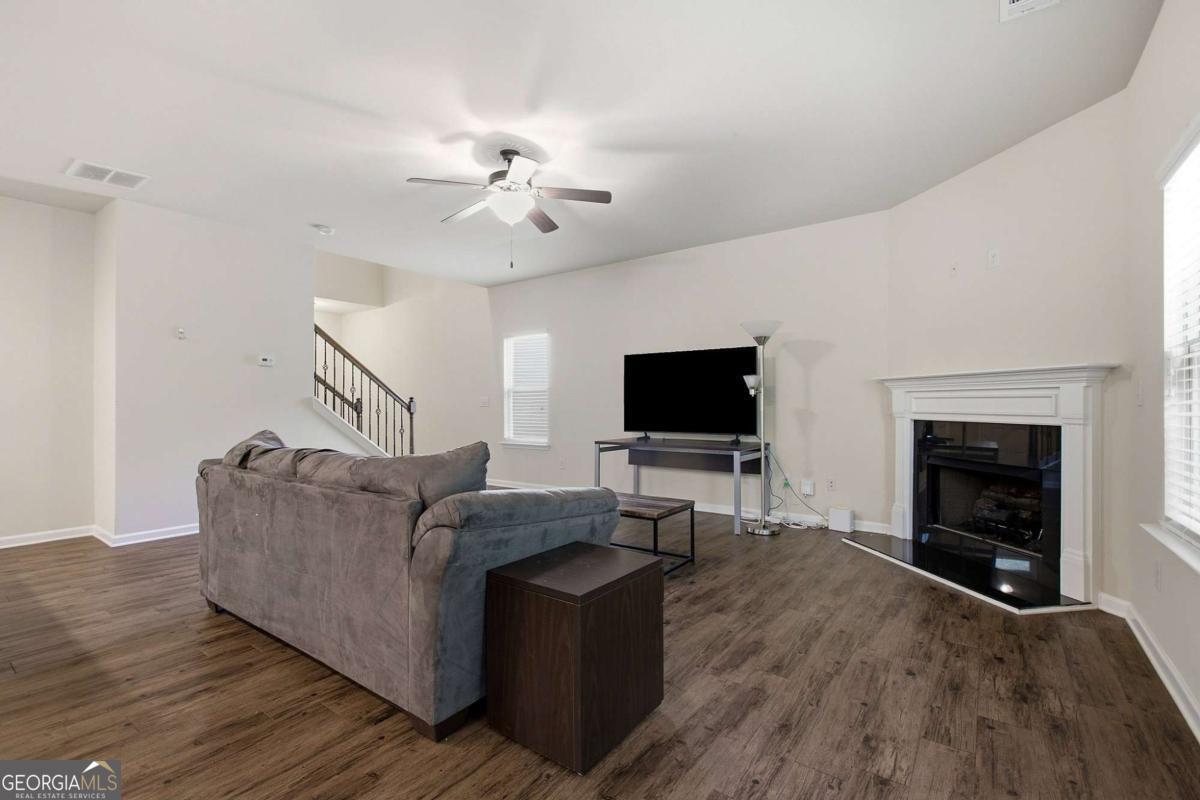 2536 Morgan Chase Drive Property Photo 9
