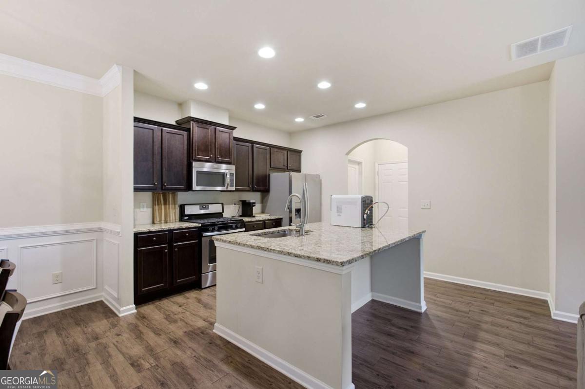 2536 Morgan Chase Drive Property Photo 14