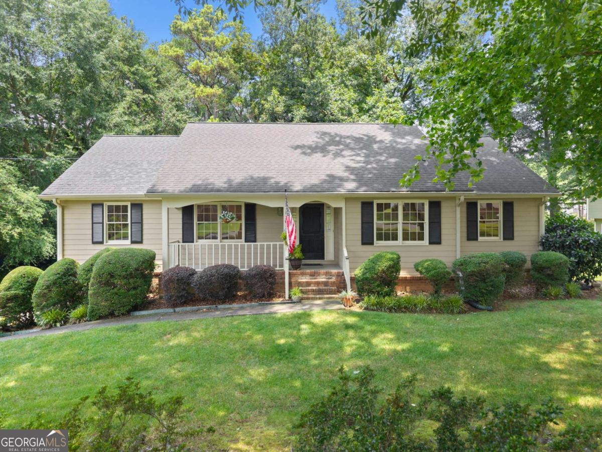 1155 Lakeridge Court Property Photo 1