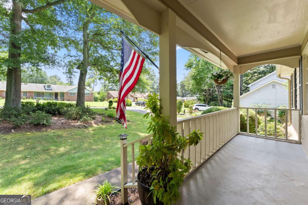 1155 Lakeridge Court Property Photo 10