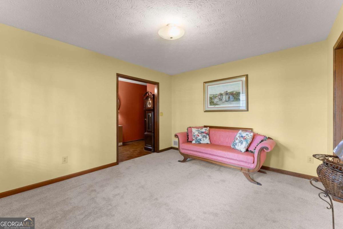1155 Lakeridge Court Property Photo 12