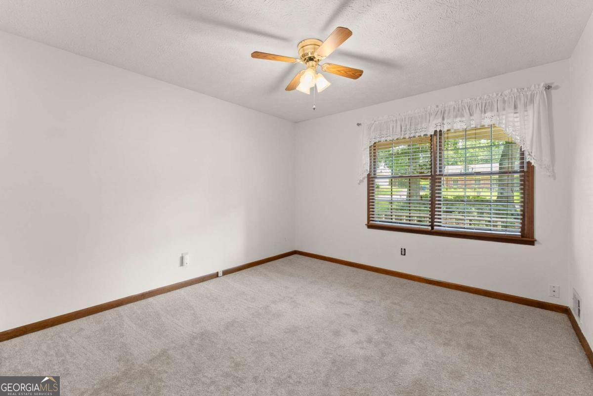 1155 Lakeridge Court Property Photo 17