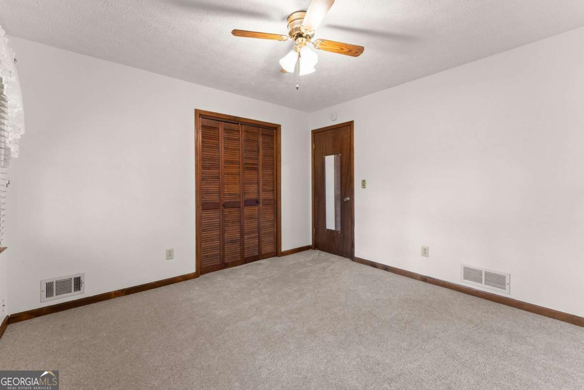 1155 Lakeridge Court Property Photo 18