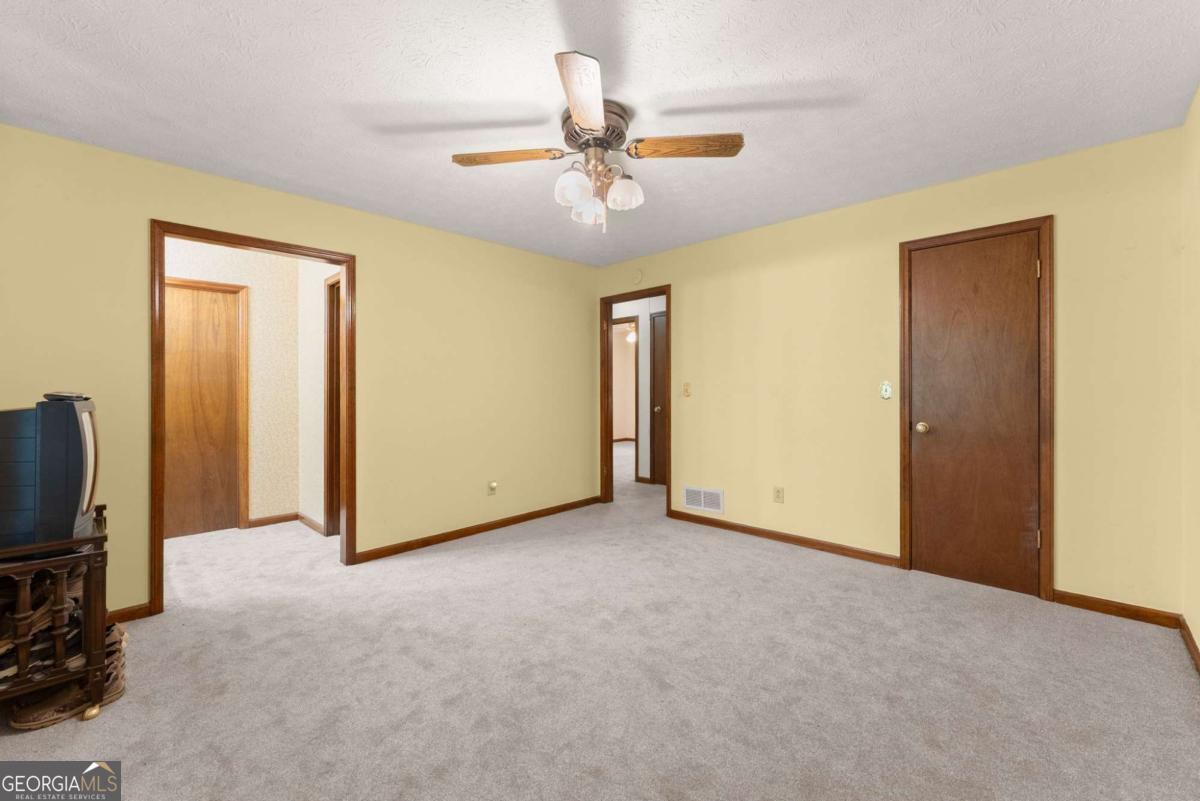 1155 Lakeridge Court Property Photo 22