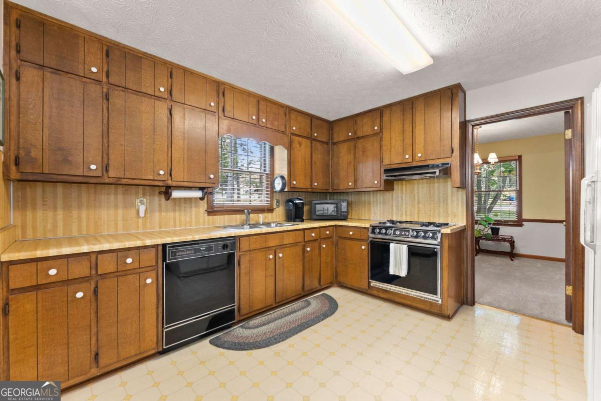 1155 Lakeridge Court Property Photo 27