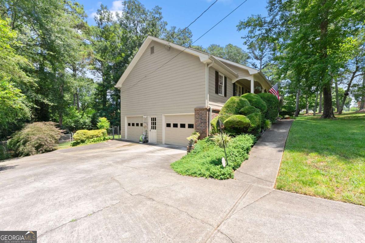 1155 Lakeridge Court Property Photo 46