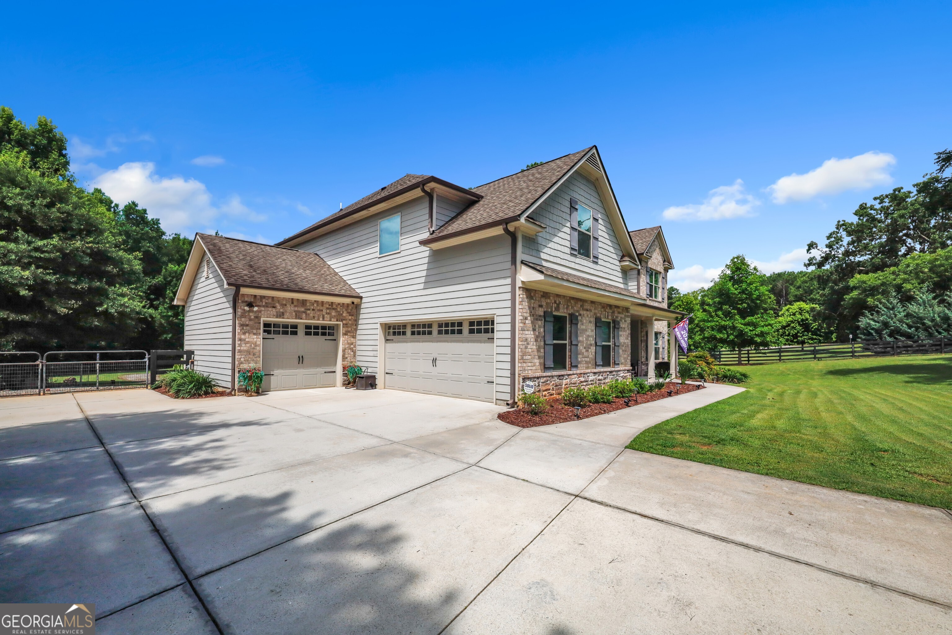 351 H D Atha Road Property Photo 8