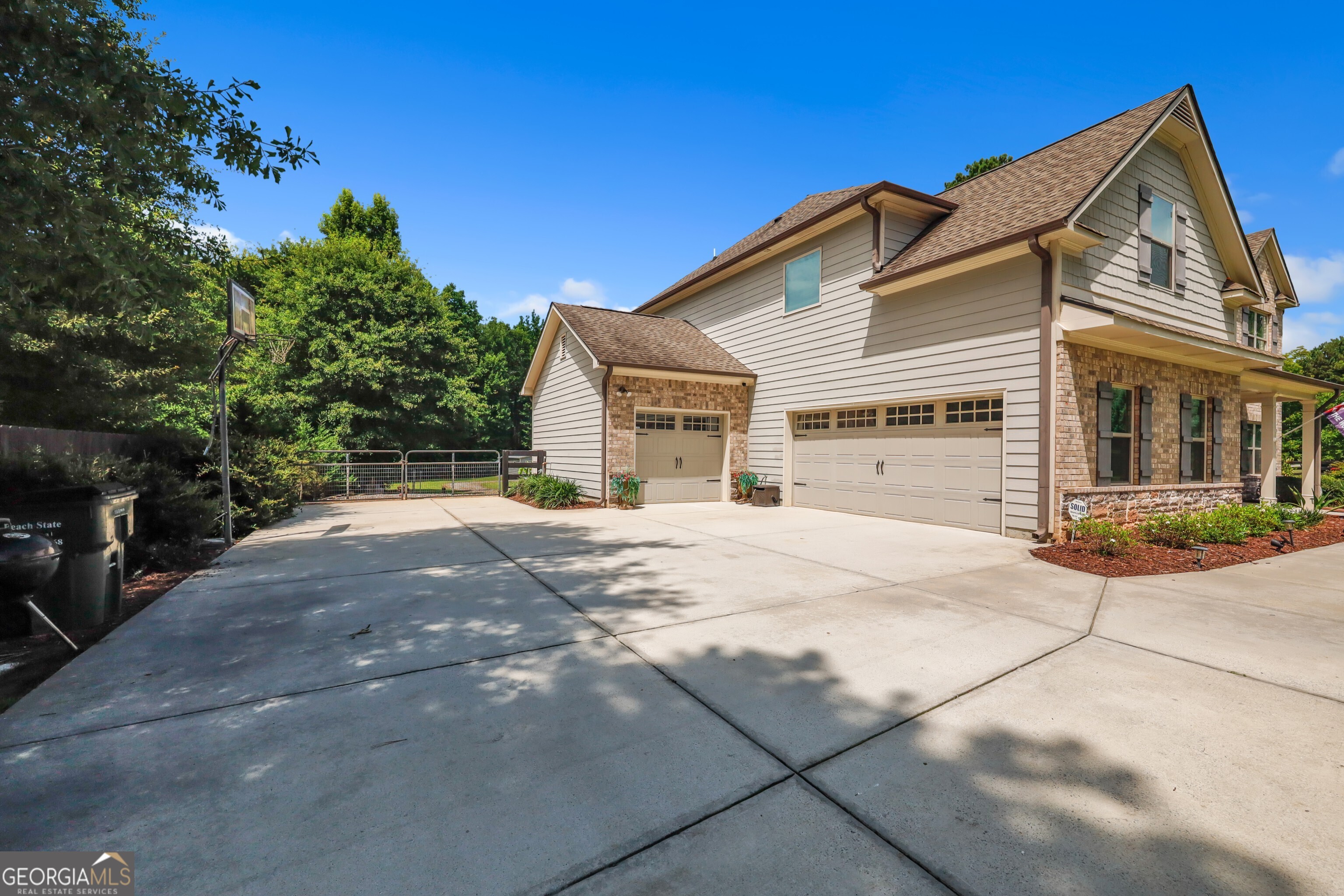 351 H D Atha Road Property Photo 11