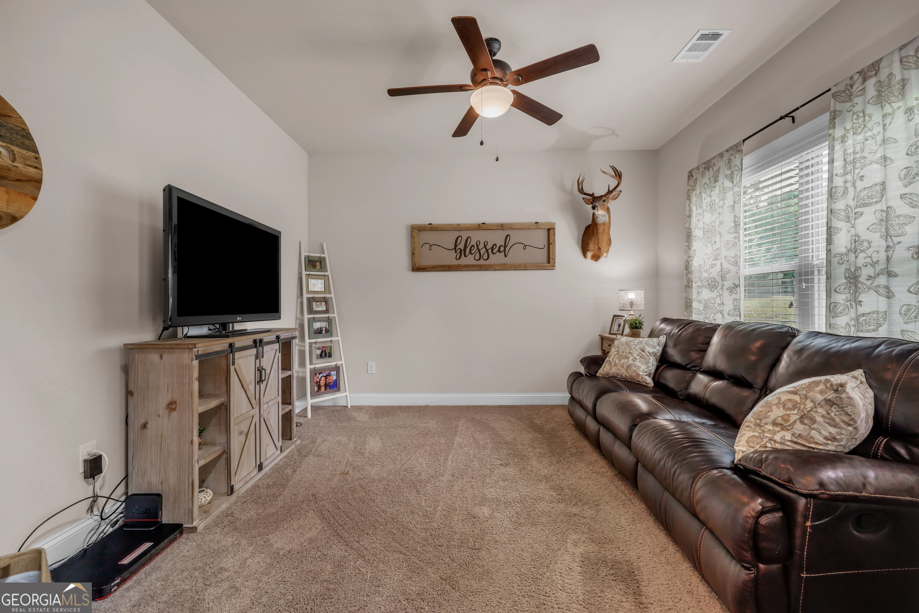 351 H D Atha Road Property Photo 14