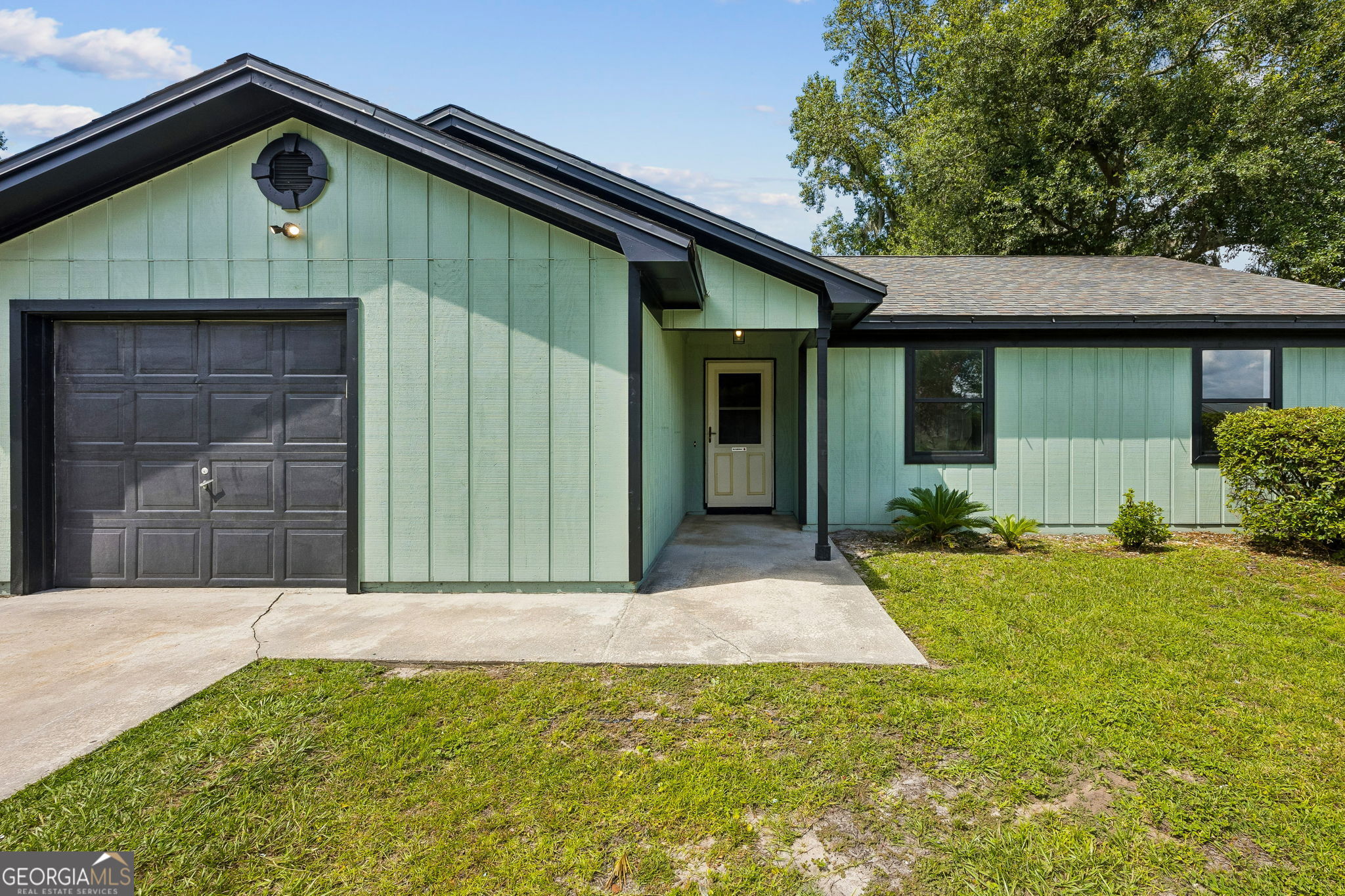 307 Sunnyside Drive Property Photo 5
