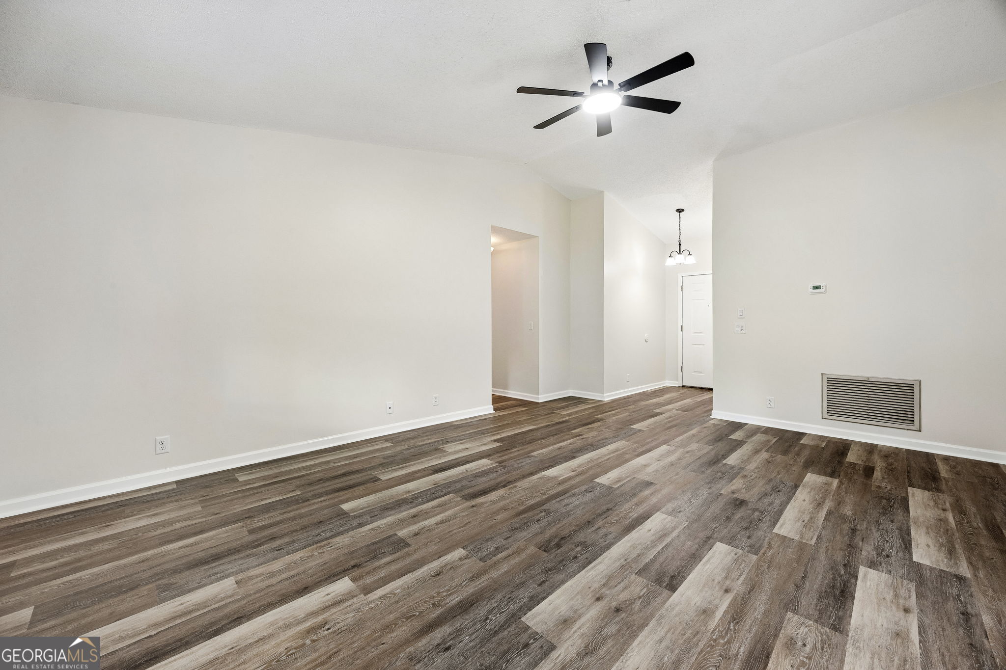 307 Sunnyside Drive Property Photo 12