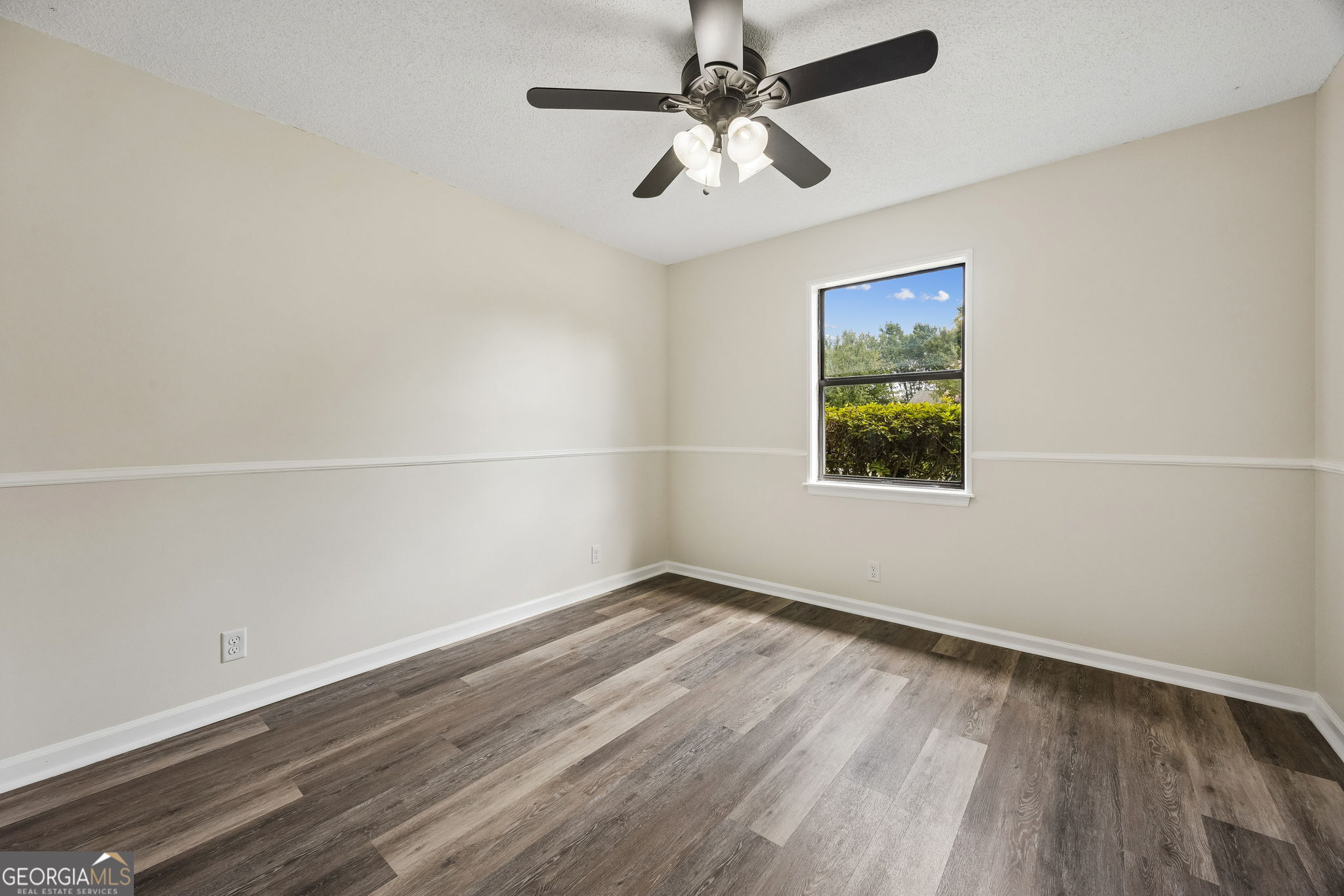 307 Sunnyside Drive Property Photo 32