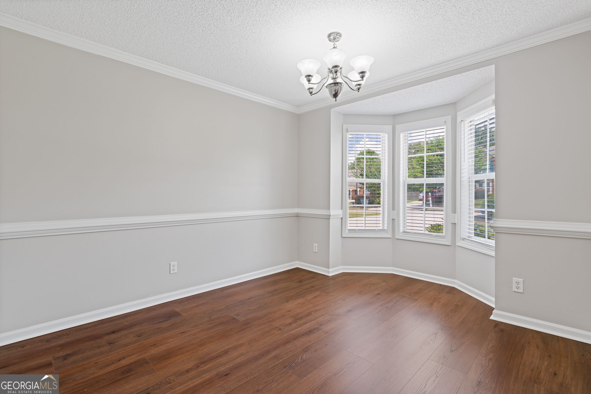 2082 Grant Avenue Property Photo 10
