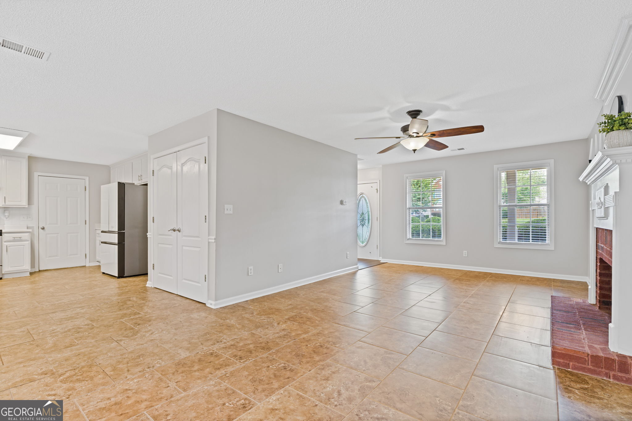 2082 Grant Avenue Property Photo 13
