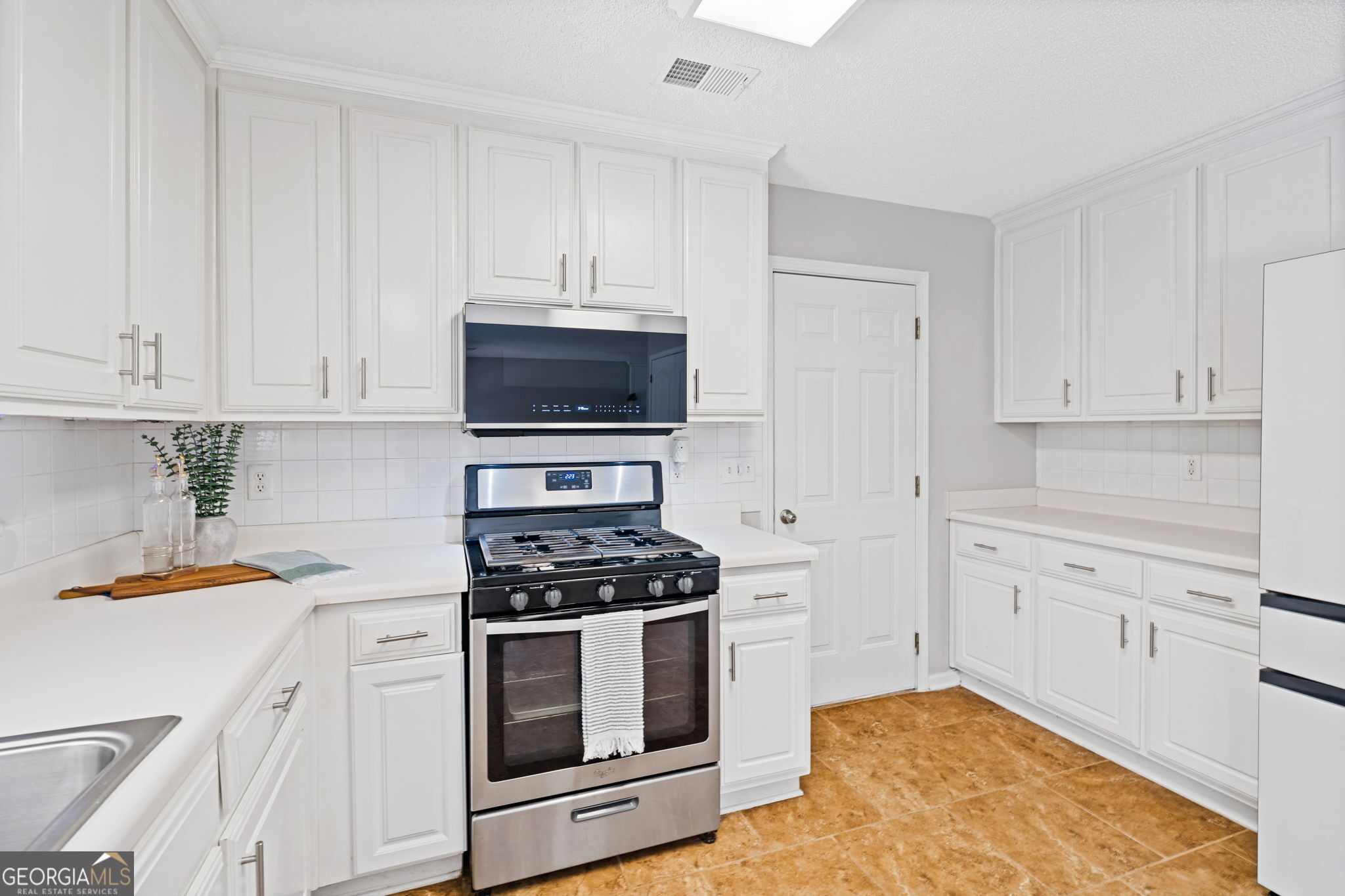 2082 Grant Avenue Property Photo 15