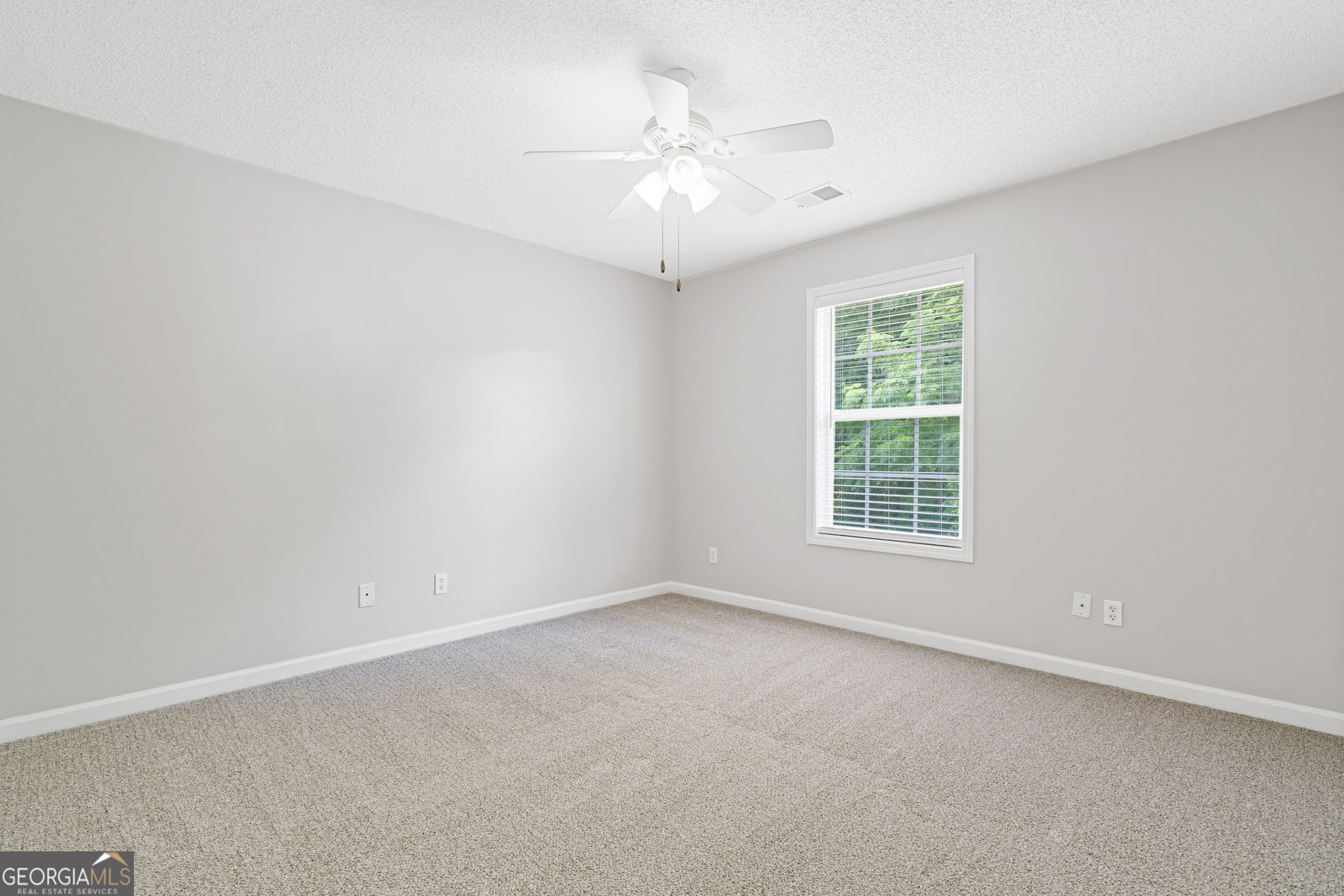 2082 Grant Avenue Property Photo 25