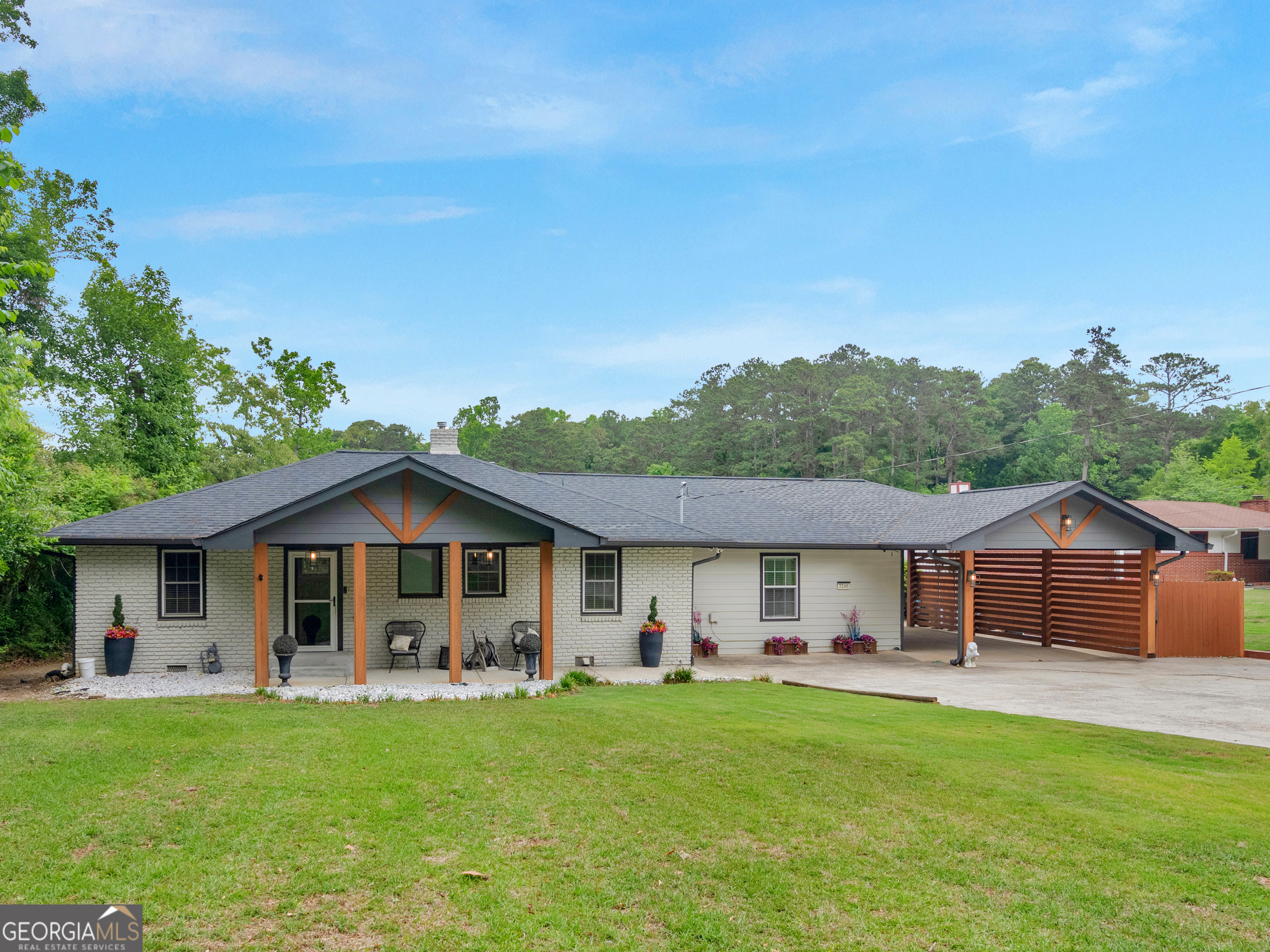 3246 Jodeco Drive Property Photo 1