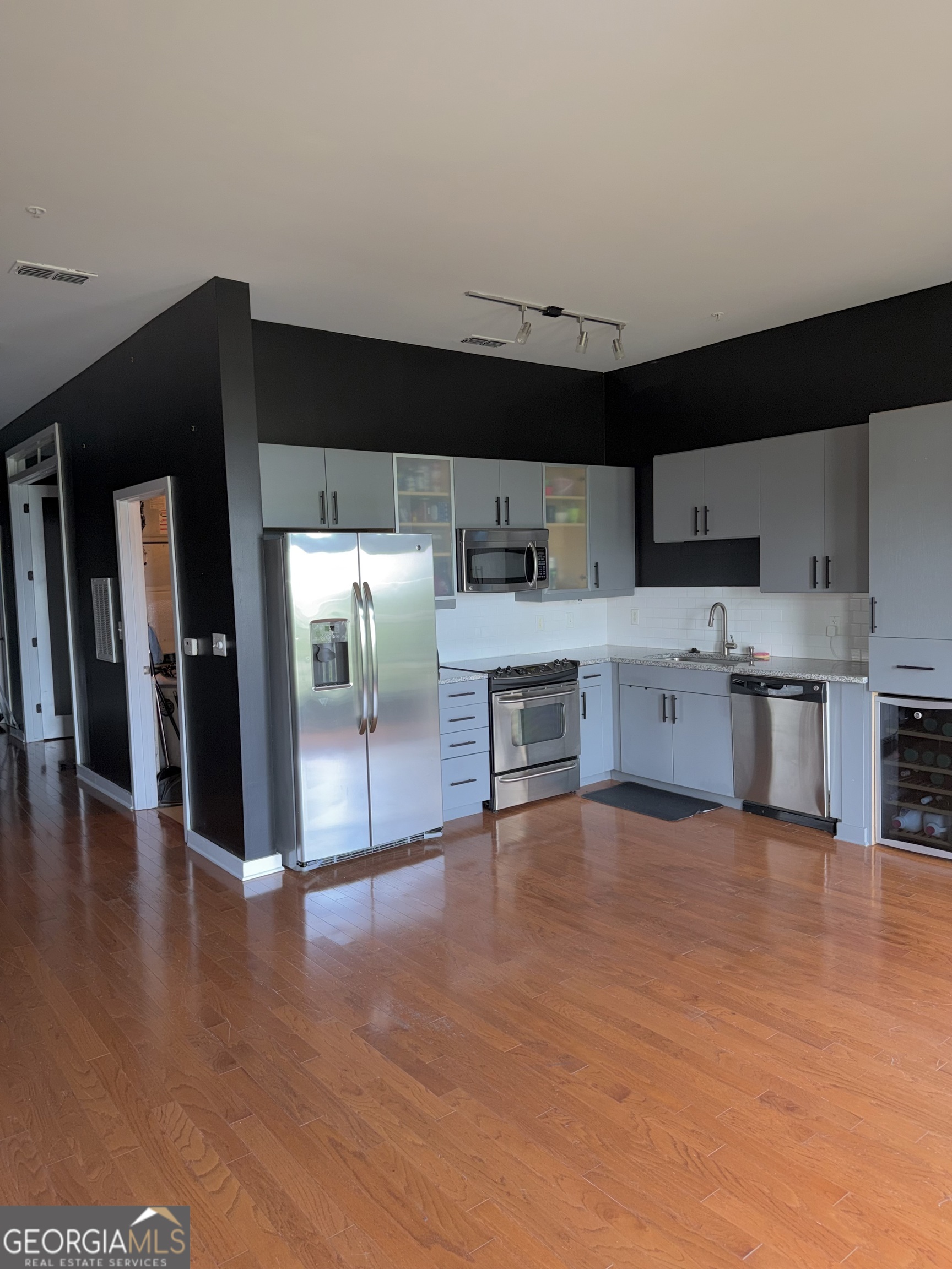 333 Nelson Street Sw # 405 Property Photo 17