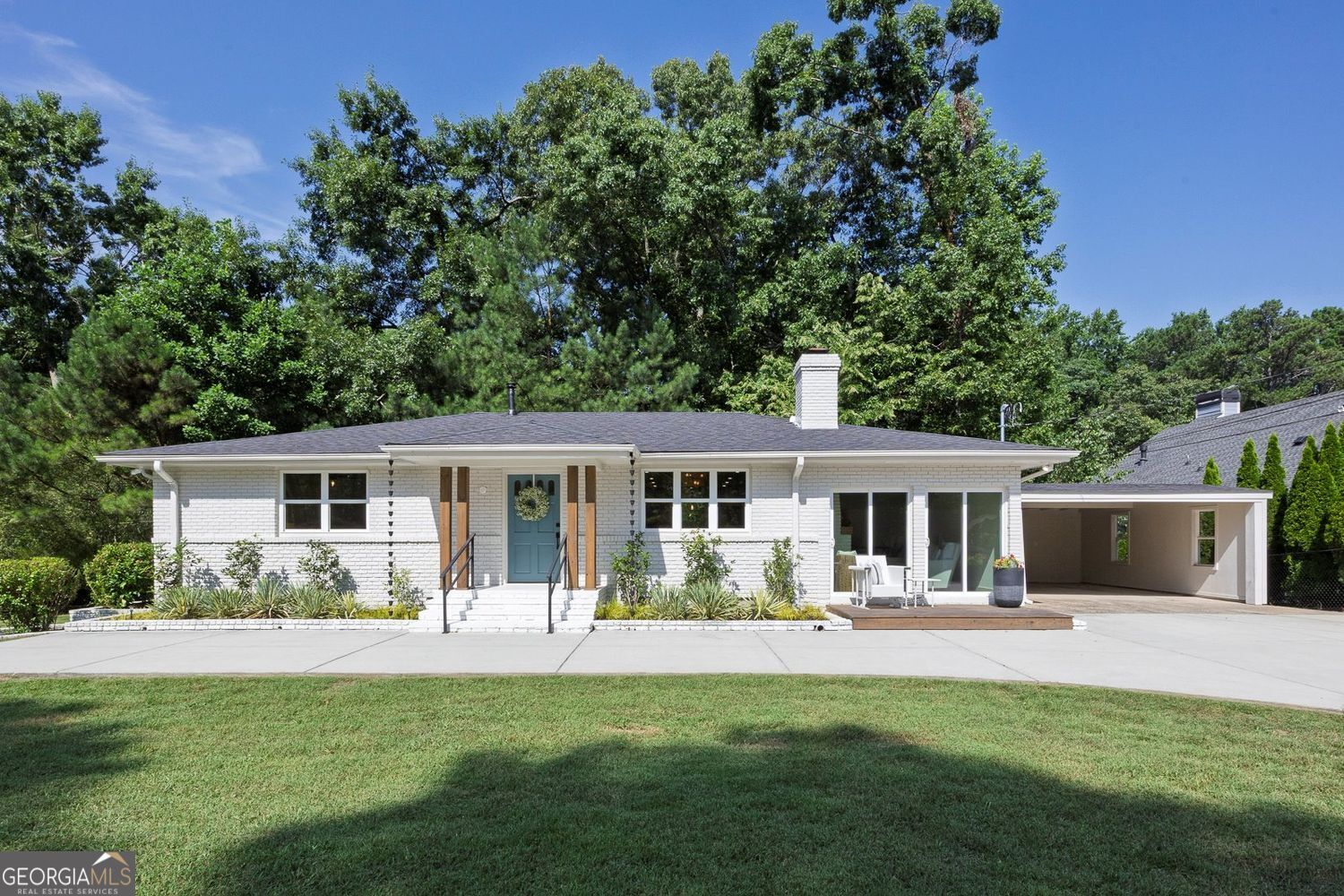 401 Cottonwood Drive Property Photo 1