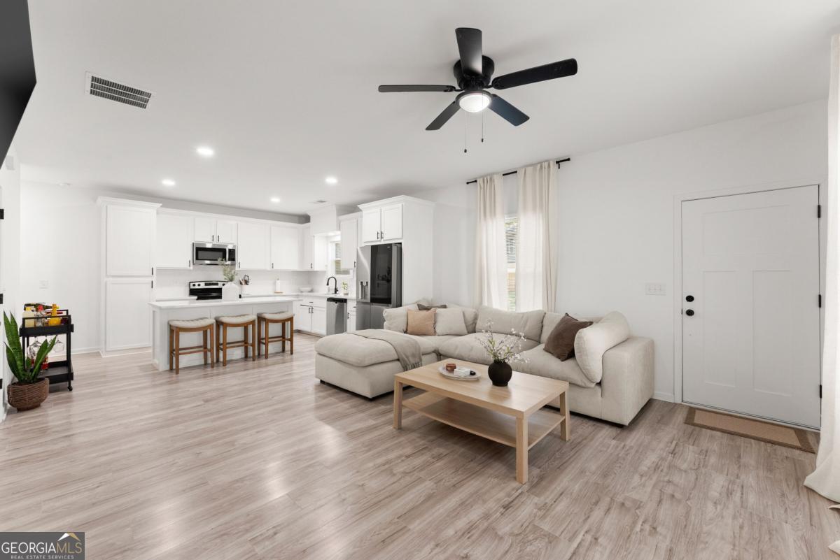6503 Narramore Way Property Photo 8