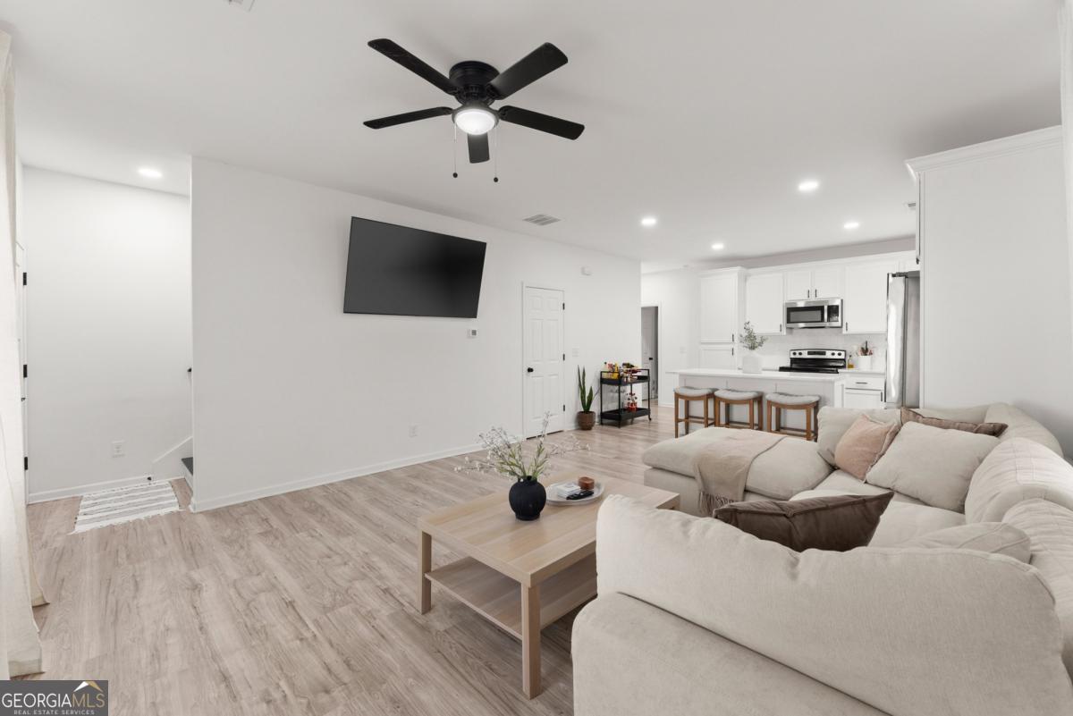 6503 Narramore Way Property Photo 9