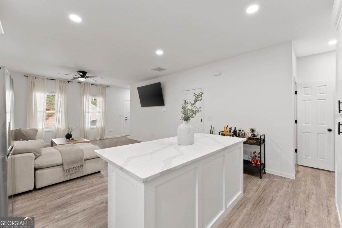 6503 Narramore Way Property Photo 13
