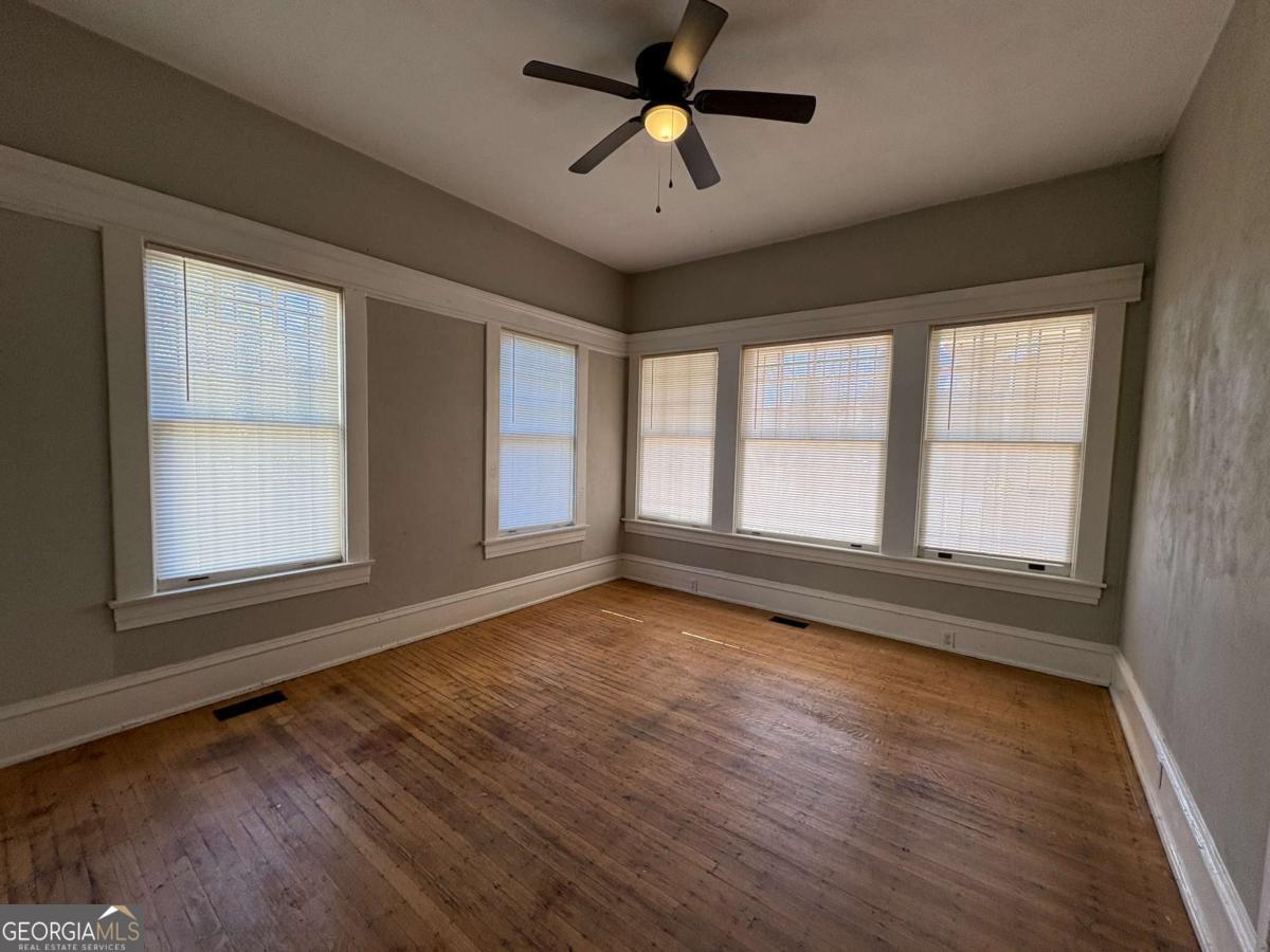 2585 Napier Avenue Property Photo 7